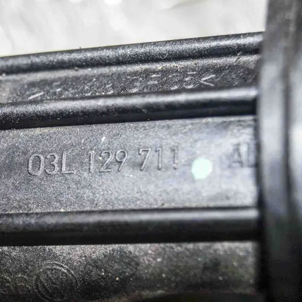 Gebrauchtes Audi OE Ansaugkrümmer OEM 03L129711AL image 4