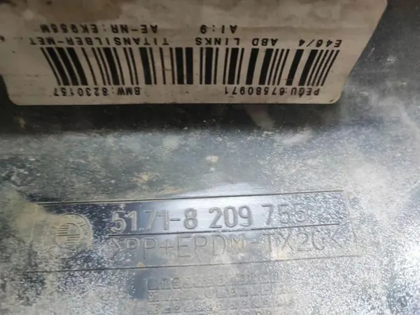 BMW 3 E46 Couvre-bas de seuil gauche OEM 8209755 image 5