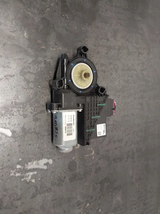 Motor ventanilla delantera izquierda OEM 6Y1959801 Skoda Fabia image 3