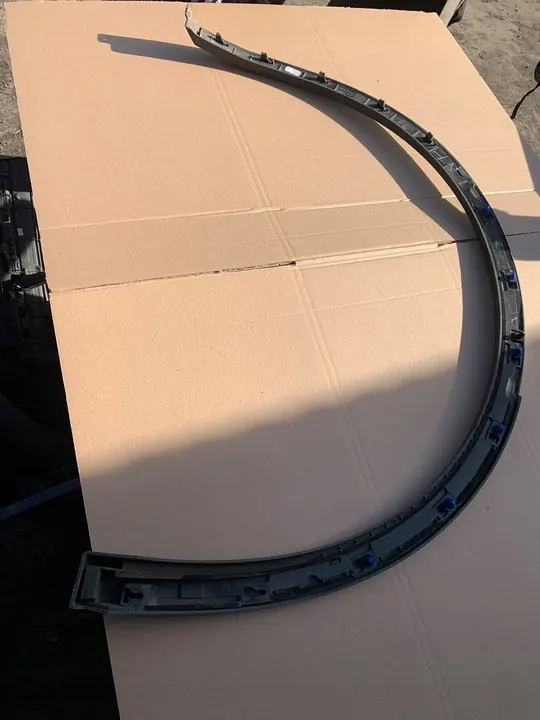 AUDI Q5 80A II 16- Vasemman takakaaren lista image 2