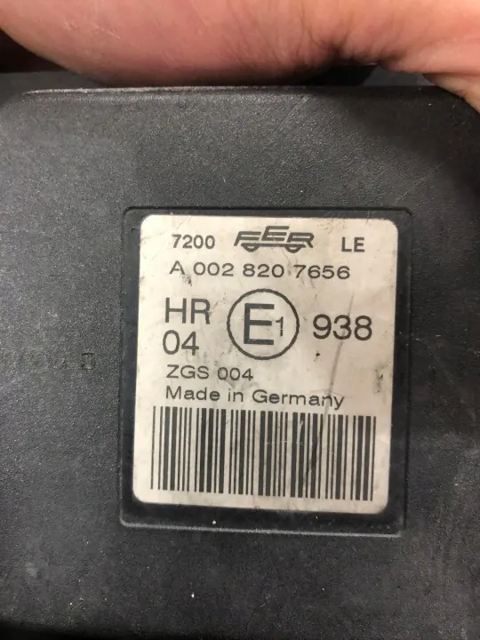 OEM A0028207656 Vasen sumuvalo halogeenille Actros image 3