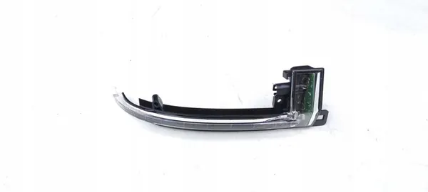 AUDI A4 B8 Indicador LED Espelho Direito (8k0949102e) image 3