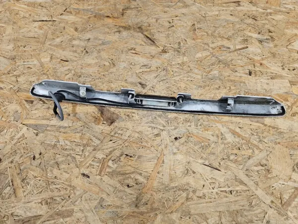 OEM 76811-0F010 CV040 Bakluckstrim för Toyota image 3