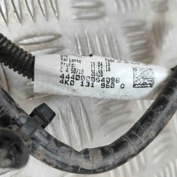 Manguera AdBlue Audi OEM 4K0131960Q - Usado image 6
