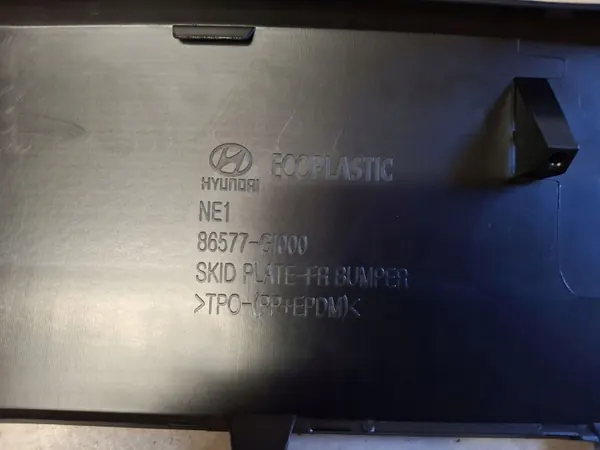 Spoiler parachoques delantero Hyundai Ioniq V OEM 86577-GI000 image 7