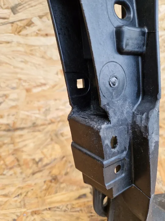 Rinforzo Anteriore Destro Porsche Macan 95B image 5