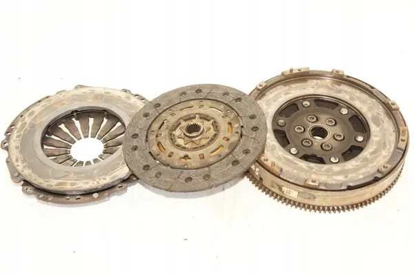 Volante de Dupla Massa Alfa Fiat 500 Mito 1.4 TB 55219390 image 3