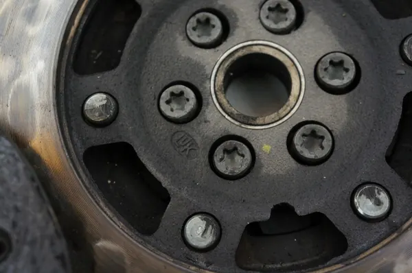 Volante de Dupla Massa Alfa Fiat 500 Mito 1.4 TB 55219390 image 6