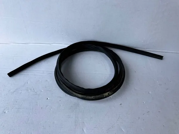 OEM 9830525680 Konepellitiiviste Peugeot 508 II:lle image 2