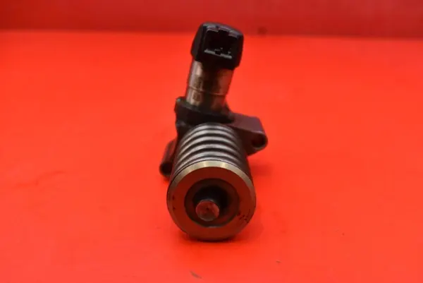 Pompe d'injection OEM 03G130073T pour VW Passat B6 2.0 TDI image 5