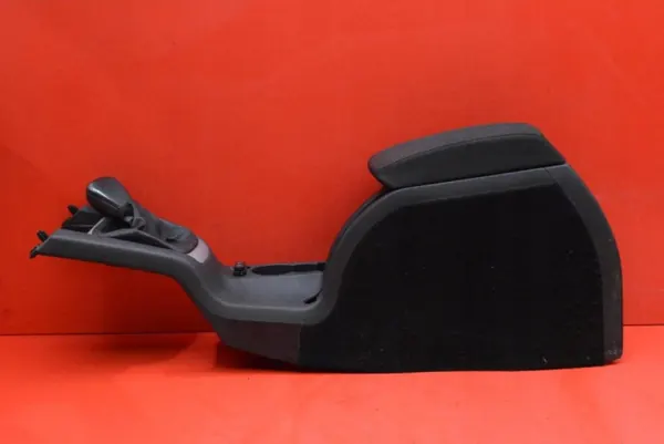 Middenconsole Armsteun OEM 1Z1863241 Skoda Octavia II image 4