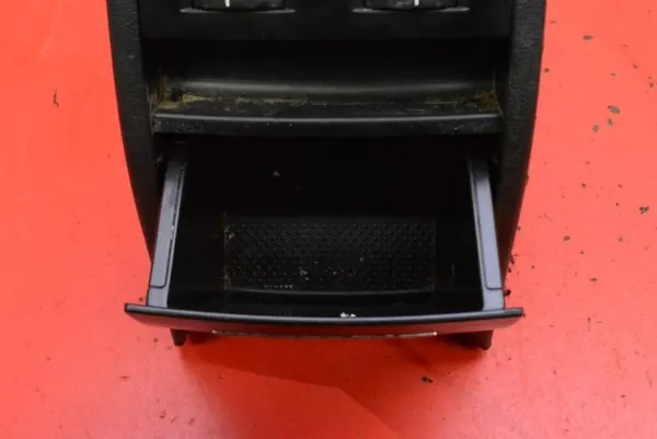 Middenconsole Armsteun OEM 1Z1863241 Skoda Octavia II image 7