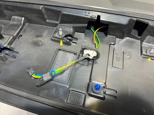 Gebruikte Audi Q3 II kofferbakspoiler OEM 83A827933 image 10