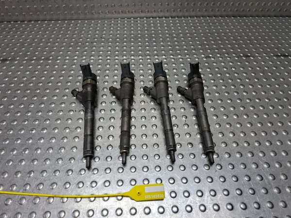 Inyector OEM S25165935 para Toyota Yaris I 1.4 D4D image 2
