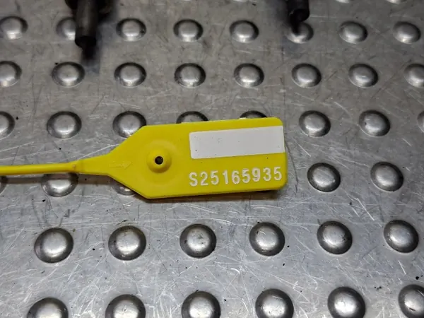 Inyector OEM S25165935 para Toyota Yaris I 1.4 D4D image 3