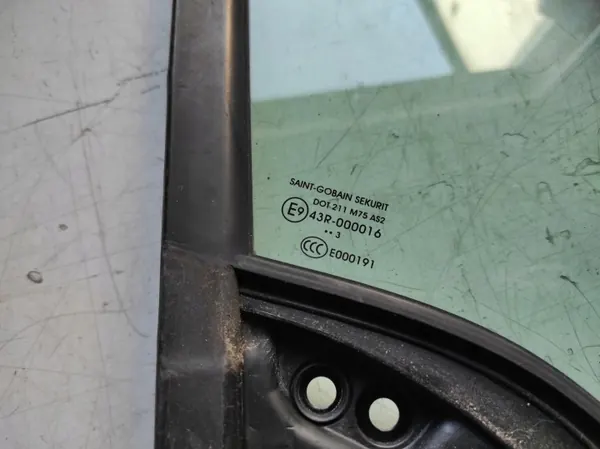OEM RTEKO PAW1026 Vidro Triângulo Direito Dianteiro image 3