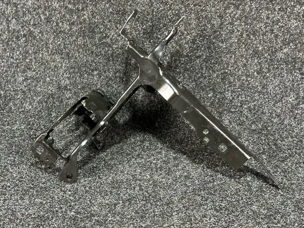 Support de phare gauche BMW 3 G20 G21 G22 G23 G26 G42 7422293 image 1