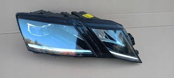 Farol dianteiro direito Skoda Octavia III 2016-2019 OEM 5E0 5E1 5E1941018F image 5
