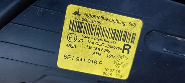 Farol dianteiro direito Skoda Octavia III 2016-2019 OEM 5E0 5E1 5E1941018F image 9