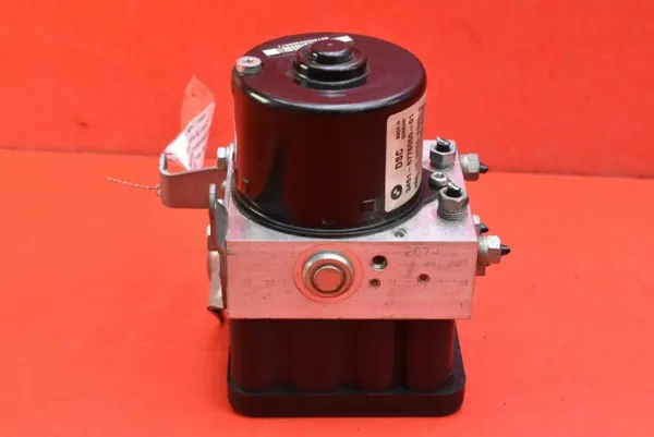 ABS-pumppu OEM 6776055 BMW E90/E91 2.0i:lle image 4