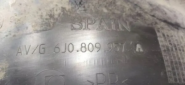 Vänster framhjulskåpa SEAT IBIZA IV 6J0809957A image 4