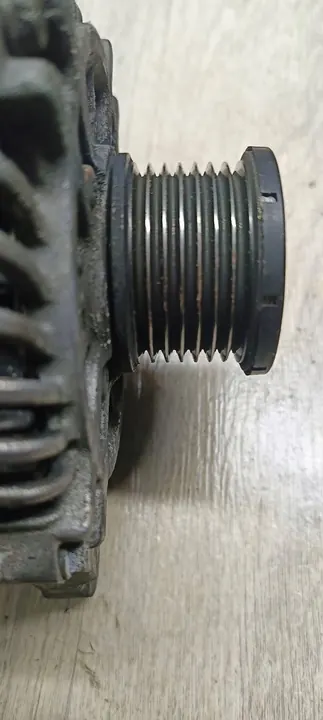 Vaihtovirtageneraattori Renault OE 231000024R image 2