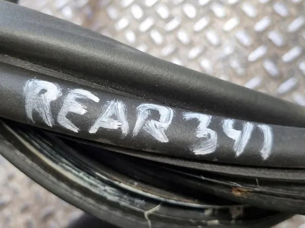 2023 Jeep Grand Cherokee WL Joint de hayon 68376249AJ image 3