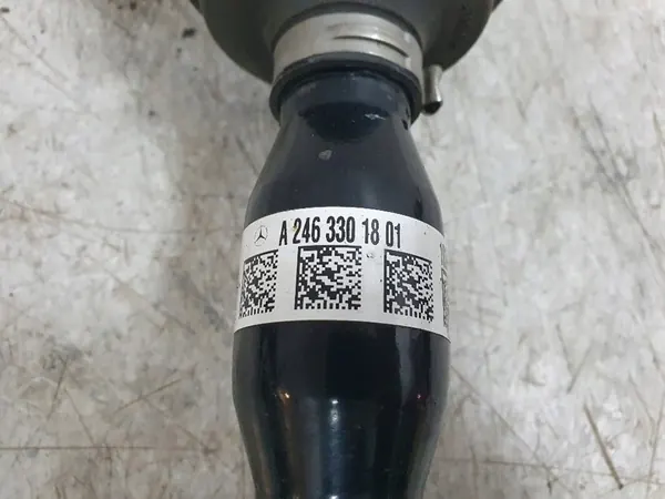 Eixo de transmissão dianteiro esquerdo W176 CLA 117 AMG image 3