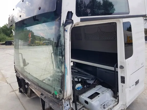 MAN TGX I Kabine & Karosserie OEM LORK-1815-525228 image 6