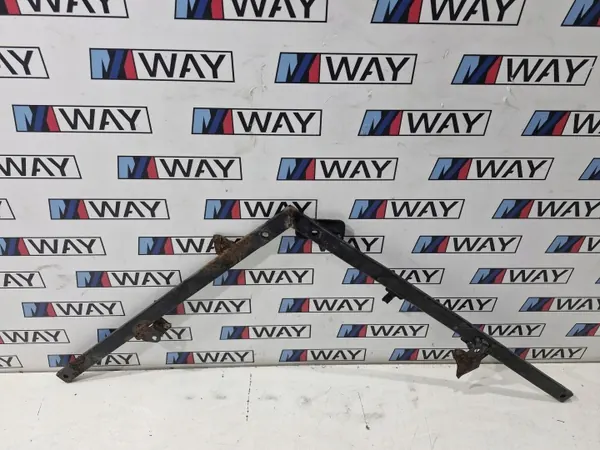 6768714 BMW E90 E91 E92 Framstaget image 2