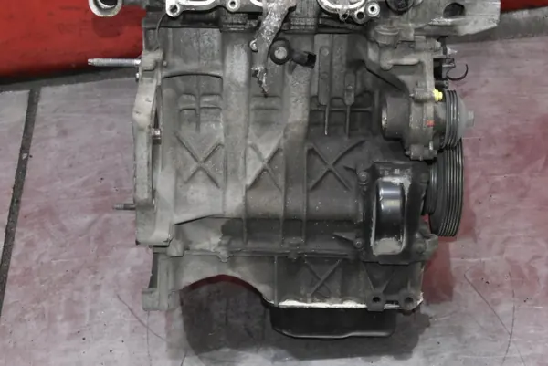 Gebrauchter Motor HM01 für Peugeot 208 1.2 VTi 82 PS image 4