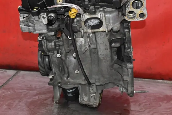 Gebrauchter Motor HM01 für Peugeot 208 1.2 VTi 82 PS image 9