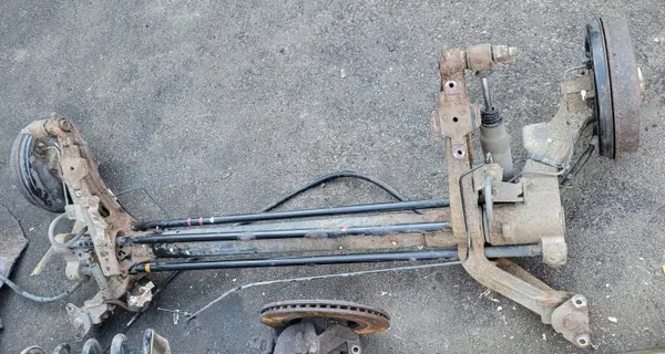 Viga Suspensión Trasera Eje Completo Tambores OEM image 6