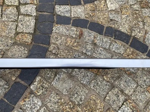 Mercedes 247 GLA linke Dachreling OEM 2478901300 image 4