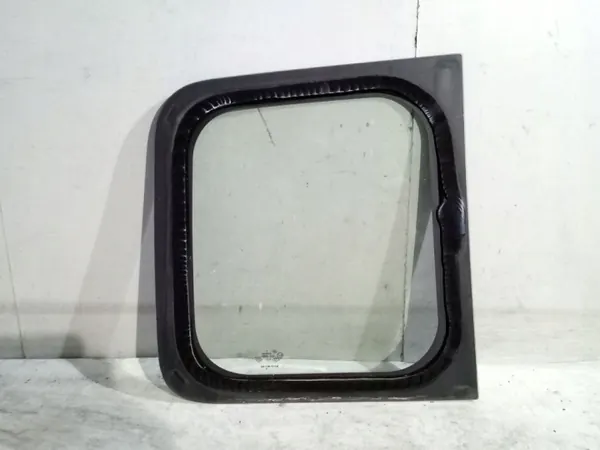 Vitre de porte arrière droite Dacia Logan I Break OEM image 4