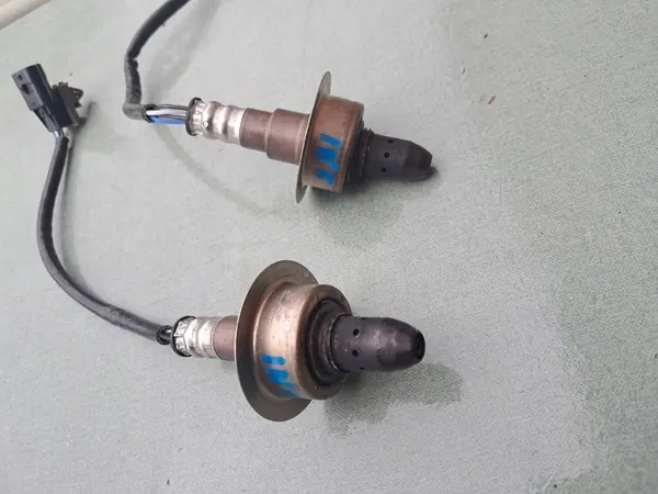 Infiniti Lambda Sensor Q50 Q60 3.0 Benzyna OE 216500-7810 image 2