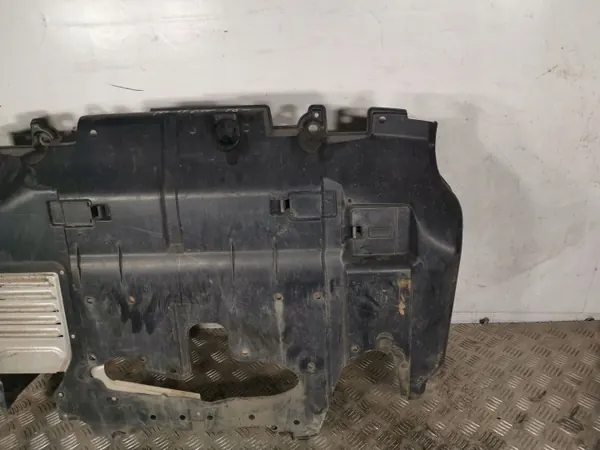 Couvercle moteur FBZ14987 pour Subaru Forester 2018 image 3