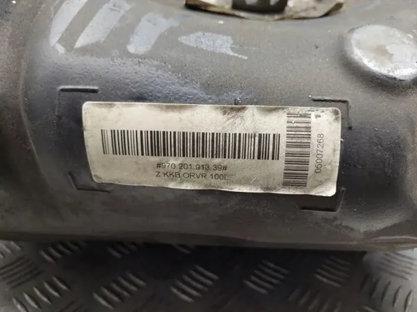 Porsche Panamera Polttoainesäiliö OEM 97020101339 image 7