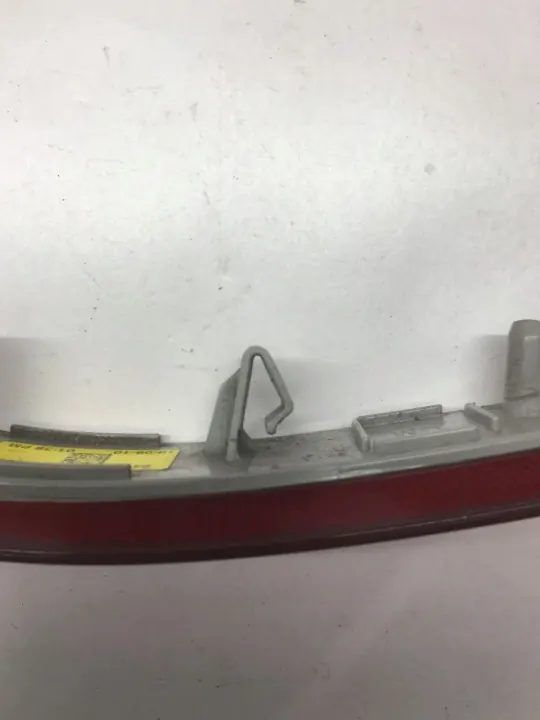 Para-choques traseiro esquerdo Chevrolet Camaro OEM 84306358 image 8