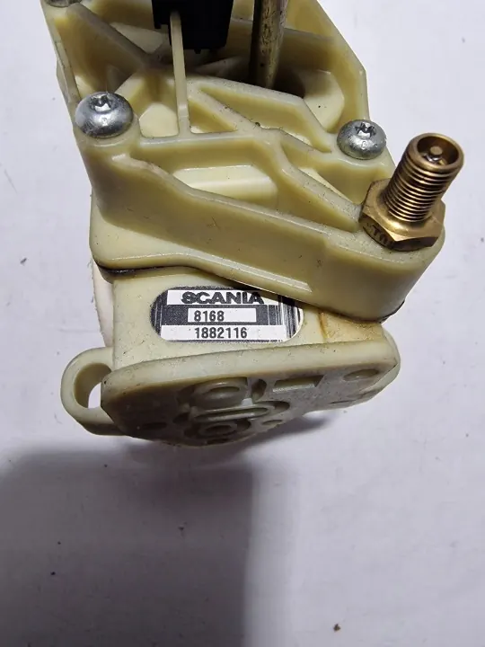 Handbremshebel-Ventil Scania 1882116 - Gebraucht OEM image 3