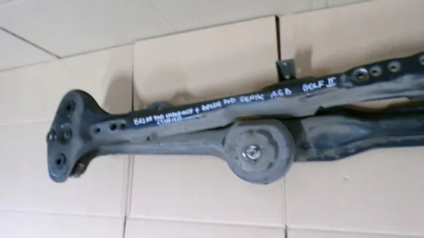 Suporte de Radiador GOLF II 191199171C image 2