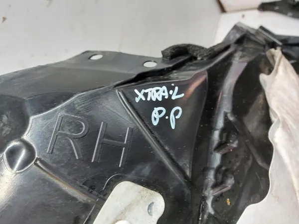 Nissan X-TRAIL T33 Voor rechter spatbord OEM 638426RA0A image 3