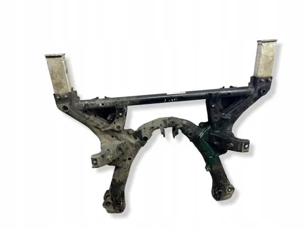 Travesaño Delantero Tesla OEM 1103547-00-A Usado image 2