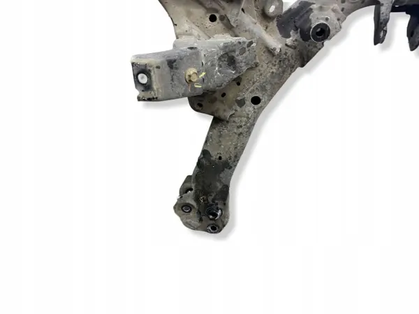 Travesaño Delantero Tesla OEM 1103547-00-A Usado image 3