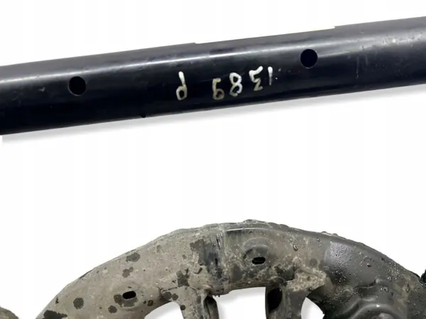 Travesaño Delantero Tesla OEM 1103547-00-A Usado image 7