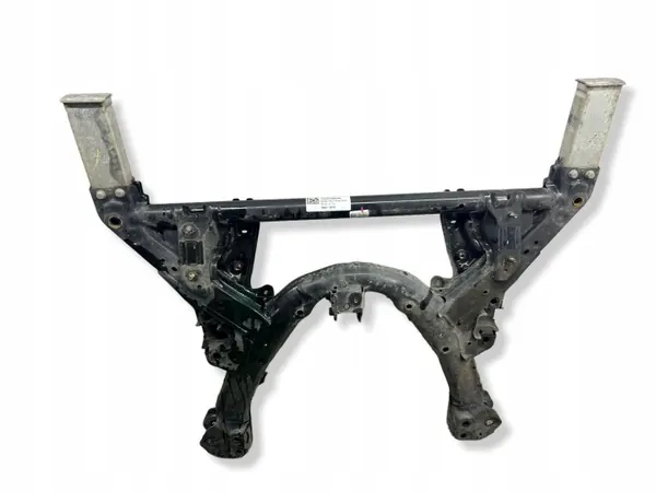 Travesaño Delantero Tesla OEM 1103547-00-A Usado image 9