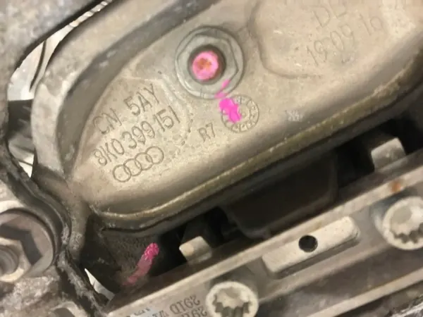 Support Boîte Porsche OEM 8K0399263P - Occasion image 3