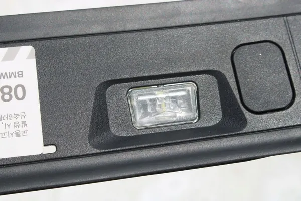 OEM bt-cars-32945 Kofferbakhendel met schakelaar image 7