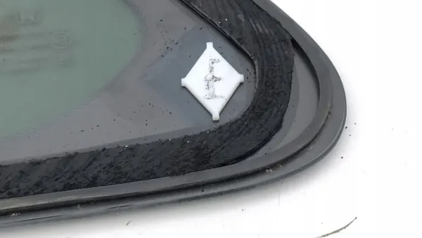 Ventana lateral trasera Honda ZR-V 2024 OEM AMD230406 image 4