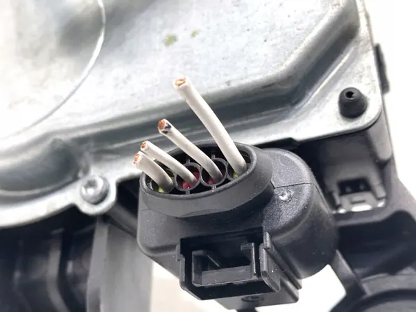 OEM 3C9955711A Bakrutorstädarmotor för VW Passat B7 image 4